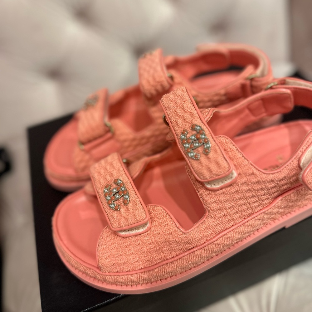 Chanel dad sandals size 37 - Picture 4 of 9